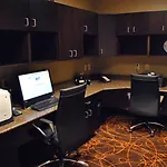Hampton Inn Evansville Airport 